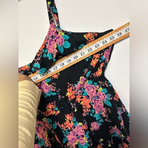 TORRID Hi-Low Floral Pink multicolor Mid Dress Plus Size 3X - Picture 6 of 10